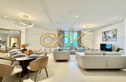 Penthouse - 3 Bedrooms - 5 Bathrooms for rent in Floresta Gardens - Floresta Gardens - The Pearl Island - Doha