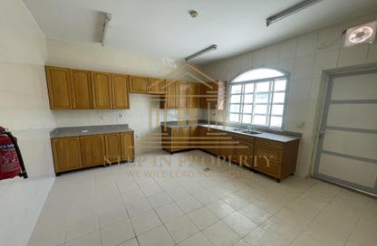 Villa - 5 Bedrooms - 4 Bathrooms for rent in Ain Khaled Villas - Ain Khaled - Doha