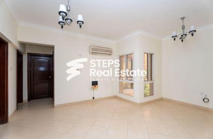 Apartment - 1 Bedroom - 1 Bathroom for rent in Al Jazeera Street - Fereej Bin Mahmoud North - Fereej Bin Mahmoud - Doha