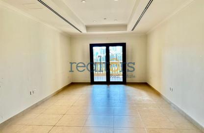 Apartment - Studio - 1 Bathroom for rent in Porto Arabia - The Pearl Island - Doha