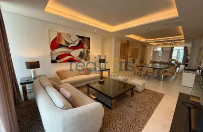 Apartment - 2 Bedrooms - 3 Bathrooms for rent in Floresta Gardens - Floresta Gardens - The Pearl Island - Doha