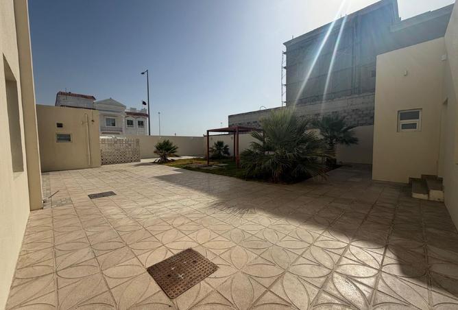 60782131 - Property Image 3