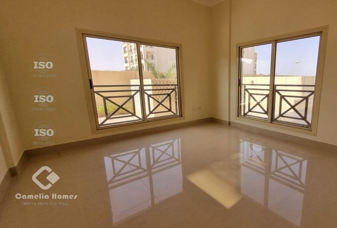 1002908 - Property Image 2