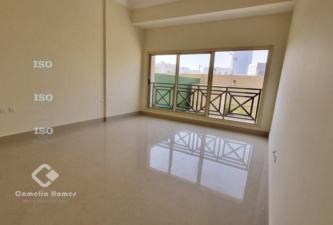 1002908 - Property Image 3