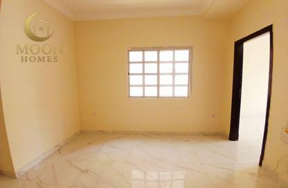 Apartment - 1 Bedroom - 1 Bathroom for rent in Umm Ghuwailina 4 - Umm Ghuwailina - Doha