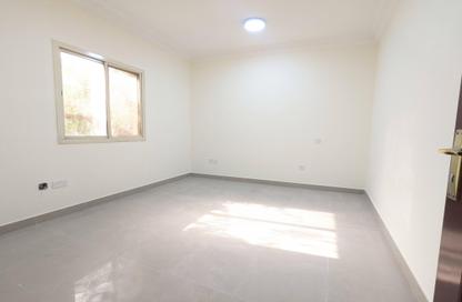Apartment - 2 Bedrooms - 2 Bathrooms for rent in Anas Street - Fereej Bin Mahmoud North - Fereej Bin Mahmoud - Doha