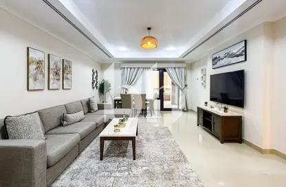 شقة - 2 غرف نوم - 3 حمامات للايجار في طريق بورتو الغربي - بورتو أرابيا - جزيرة اللؤلؤة - الدوحة