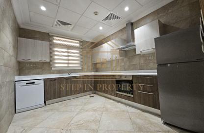 Villa - 3 - 4 for rent in Wadi Al Markh - Muraikh - AlMuraikh - Doha