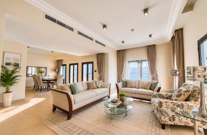 Villa - 3 Bedrooms - 4 Bathrooms for rent in Carnaval - Qanat Quartier - The Pearl Island - Doha Villa - 3 Bedrooms - 4 Bathrooms for rent in Carnaval - Qanat Quartier - The Pearl Island - Doha
