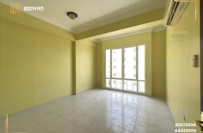 Apartment - 4 Bedrooms - 3 Bathrooms for rent in Al Mansoura - Al Mansoura - Doha