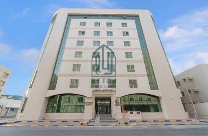 Apartment - Studio - 1 for rent in Al Sadd Road - Al Sadd - Doha