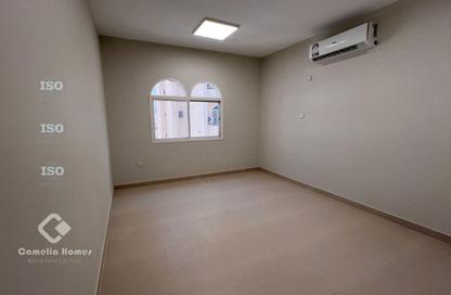 Apartment - 2 Bedrooms - 1 Bathroom for rent in Old Salata - Salata - Doha