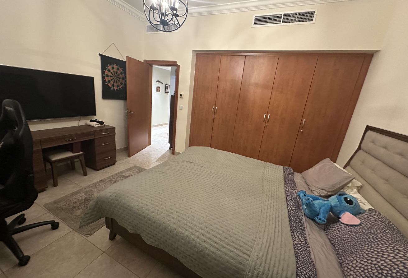 3+Maid Higher Floor Partially side Marina view thumbnail 16