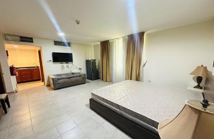 Apartment - Studio - 1 Bathroom for rent in Imperial Suites - Old Salata - Salata - Doha Apartment - Studio - 1 Bathroom for rent in Imperial Suites - Old Salata - Salata - Doha