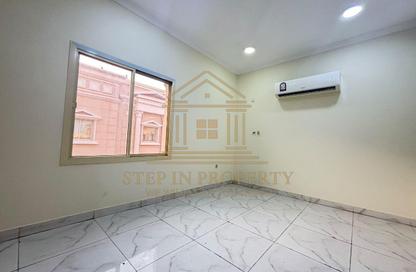 Villa - 6 - 7 for rent in Souk Al gharaffa - Al Gharrafa - Doha Villa - 6 - 7 for rent in Souk Al gharaffa - Al Gharrafa - Doha