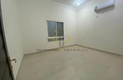 Apartment - 2 Bedrooms - 1 Bathroom for rent in Al Dafna - Al Dafna - Doha