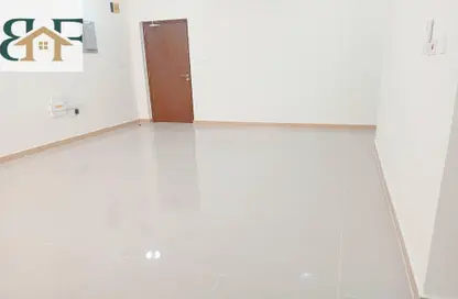 Apartment - 2 Bedrooms - 3 Bathrooms for rent in Al Mansoura - Al Mansoura - Doha