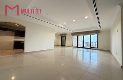 Apartment - 2 Bedrooms - 3 Bathrooms for rent in East Porto Drive - Porto Arabia - The Pearl Island - Doha