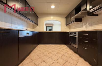 Apartment - 2 Bedrooms - 3 Bathrooms for rent in East Porto Drive - Porto Arabia - The Pearl Island - Doha