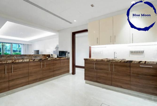 993778 - Property Image 3