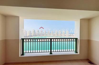 Apartment - 3 Bedrooms - 3 Bathrooms for rent in Viva West - Viva Bahriyah - The Pearl Island - Doha