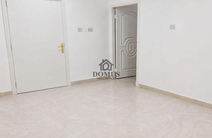 Apartment - Studio - 1 Bathroom for rent in Ibn Asakir Street - Najma - Doha
