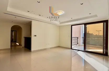 شقة - 3 غرف نوم - 3 حمامات للايجار في دي 22 - فوكس هيلز - الوسيل