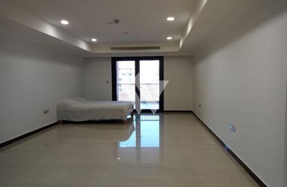 Apartment - Studio - 1 for rent in East Porto Drive - Porto Arabia - The Pearl Island - Doha