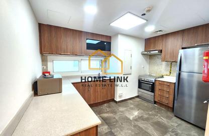 Apartment - 2 Bedrooms - 2 Bathrooms for sale in City Avenue Building A - City Avenue - Al Erkyah City - Lusail
