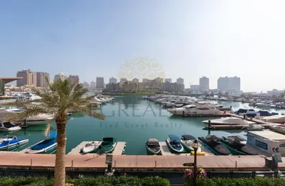 تاون هاوس - 2 غرف نوم - 3 حمامات للايجار في طريق بورتو الشرقي - بورتو أرابيا - جزيرة اللؤلؤة - الدوحة