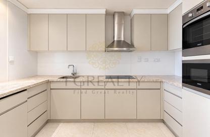 Apartment - 3 - 4 for rent in West Bay Tower - West Bay - West Bay - Doha