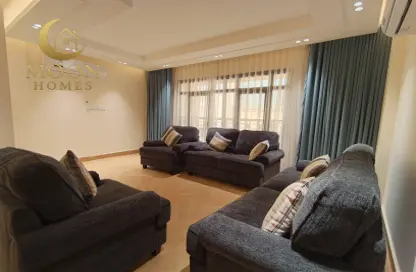 شقة - 2 غرف نوم - 3 حمامات للايجار في شارع النصر - النصر - الدوحة