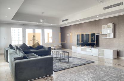 Apartment - 3 Bedrooms - 4 Bathrooms for rent in East Porto Drive - Porto Arabia - The Pearl Island - Doha