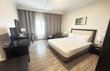Apartment - Studio - 1 Bathroom for rent in West Bay Tower - West Bay - West Bay - Doha
