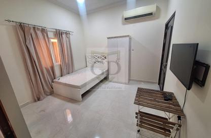 Apartment - Studio - 1 Bathroom for rent in Mamoura 18 - Al Maamoura - Doha