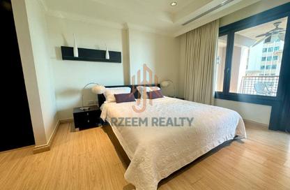 Apartment - 2 Bedrooms - 2 Bathrooms for rent in East Porto Drive - Porto Arabia - The Pearl Island - Doha