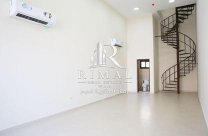 Shop - Studio - 1 Bathroom for rent in Souk Al gharaffa - Al Gharrafa - Doha