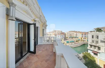 Apartment - 1 Bedroom - 2 Bathrooms for rent in Chateau - Qanat Quartier - The Pearl Island - Doha