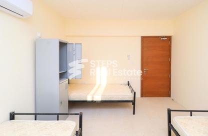 Labor Camp - Studio - 7+ Bathrooms for rent in Al Khor Community - Al Khor