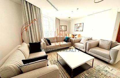 Apartment - 2 Bedrooms - 2 Bathrooms for rent in Floresta Gardens - Floresta Gardens - The Pearl Island - Doha