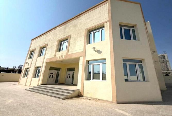 53570407 - Property Main Image