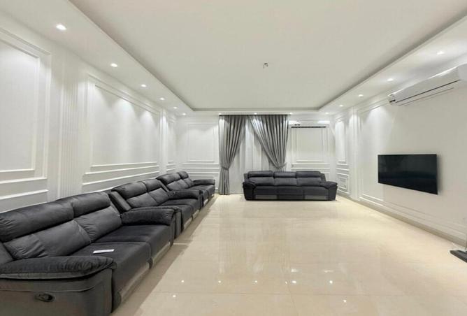 53570407 - Property Image 2