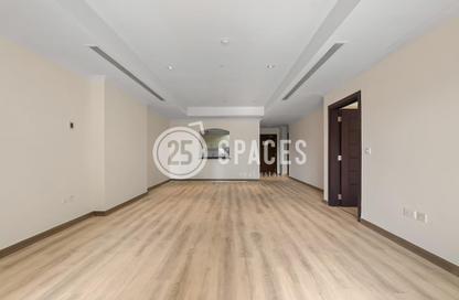Apartment - 1 Bedroom - 2 Bathrooms for rent in East Porto Drive - Porto Arabia - The Pearl Island - Doha