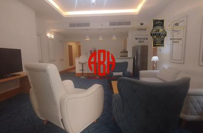 Apartment - 1 Bedroom - 2 Bathrooms for rent in Al Sadd Road - Al Sadd - Doha