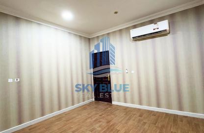 Apartment - Studio - 1 for rent in Al Duhail - Al Duhail - Doha