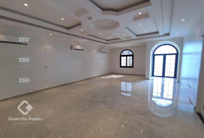 984729 - Property Image 2