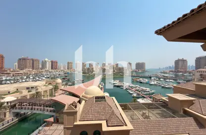 Apartment - 2 Bedrooms - 3 Bathrooms for rent in East Porto Drive - Porto Arabia - The Pearl Island - Doha