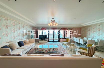 Apartment - 3 Bedrooms - 3 Bathrooms for rent in West Porto Drive - Porto Arabia - The Pearl Island - Doha Apartment - 3 Bedrooms - 3 Bathrooms for rent in West Porto Drive - Porto Arabia - The Pearl Island - Doha