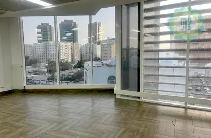 Office Space - Studio - 1 Bathroom for rent in EB12 - Fereej Bin Mahmoud North - Fereej Bin Mahmoud - Doha