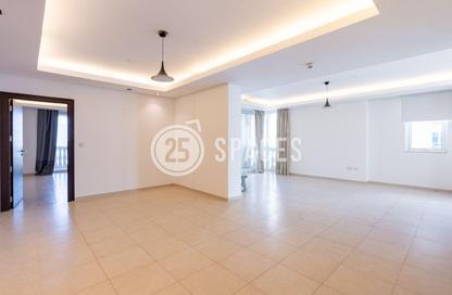 Apartment - 2 Bedrooms - 3 Bathrooms for sale in Viva East - Viva Bahriyah - The Pearl Island - Doha